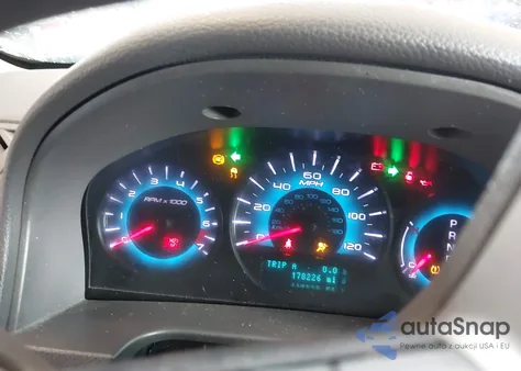 2011 Ford Fusion Se z USA, uszkodzony, nr VIN 3FAHP0HA6BR210266